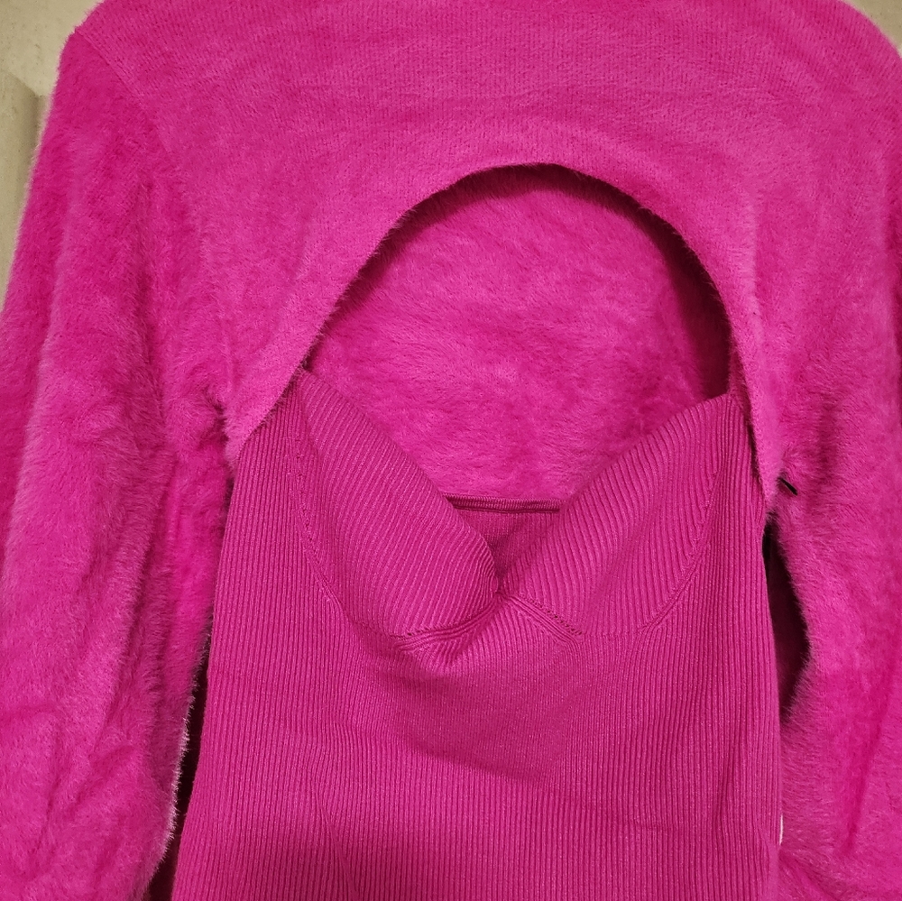 Amur Juliana Cut Out Knit Top - Picture 7 of 13